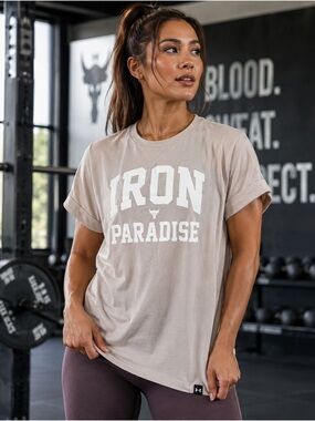 Project Rock Under Armour Iron Paradise Women’s Large T-Shirt Stone Taupe NWT
